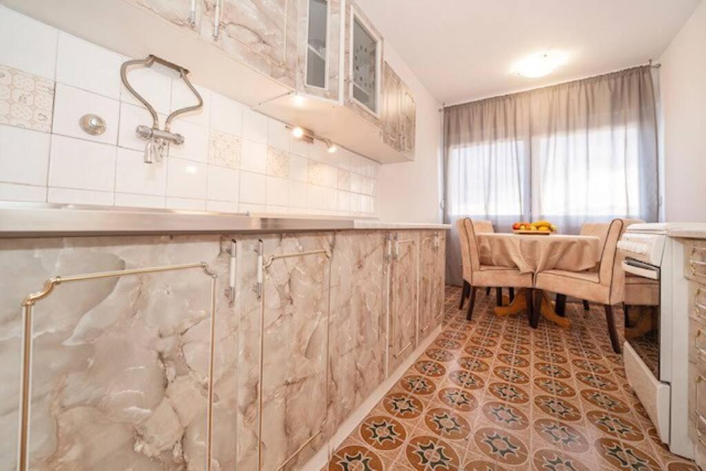 Sea City View W/ 2Bd 1Bt Free Street Parking 里耶卡 外观 照片